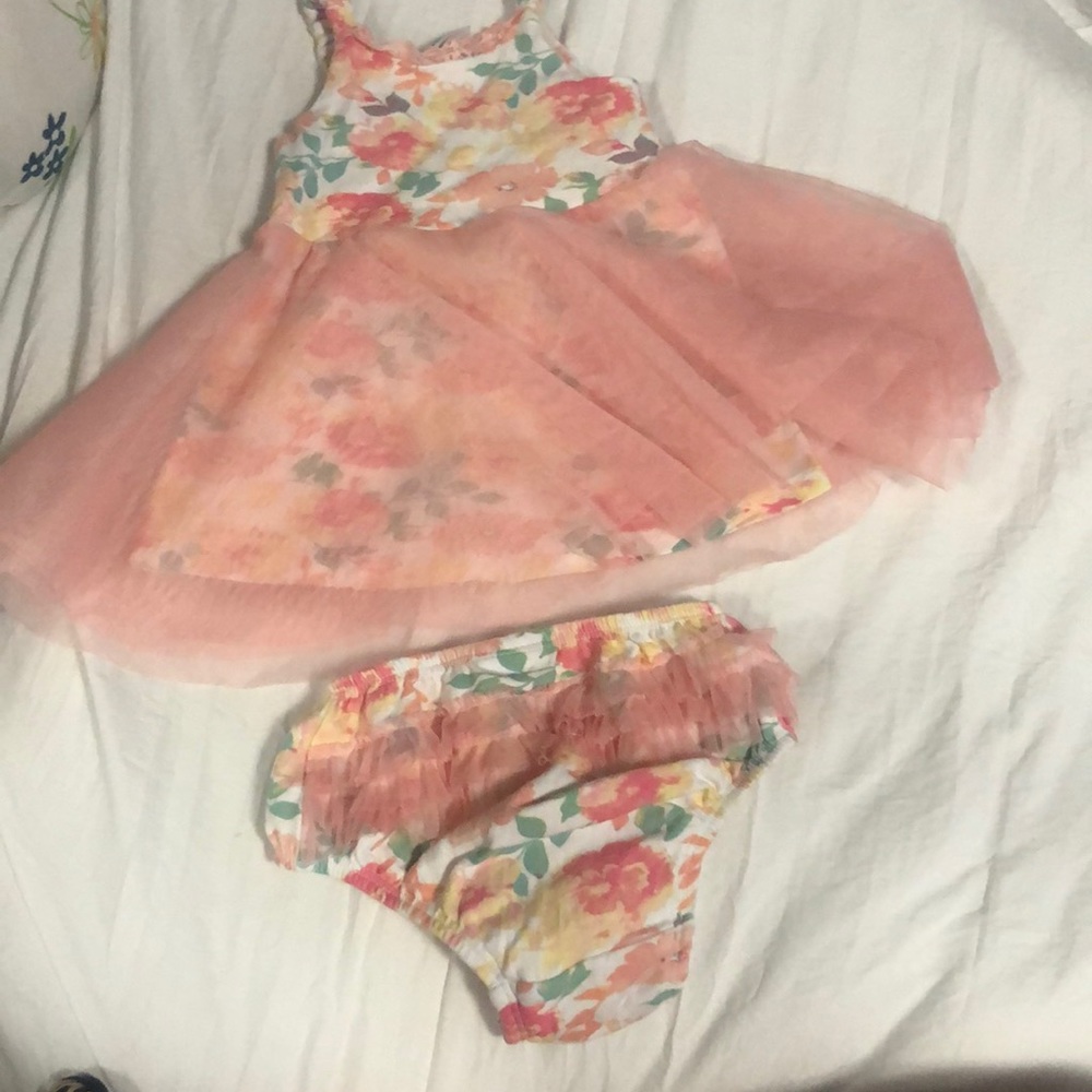 Dress - Picture 2 of 2